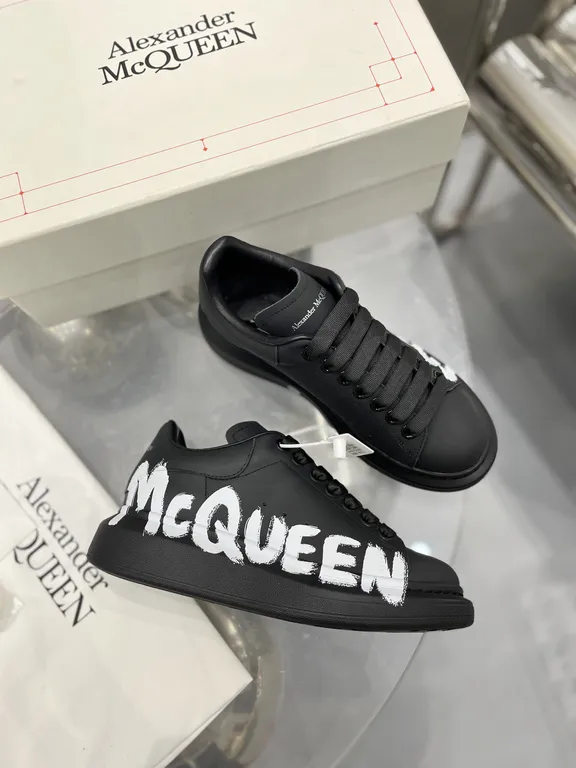 Alexander McQueen Shoe 